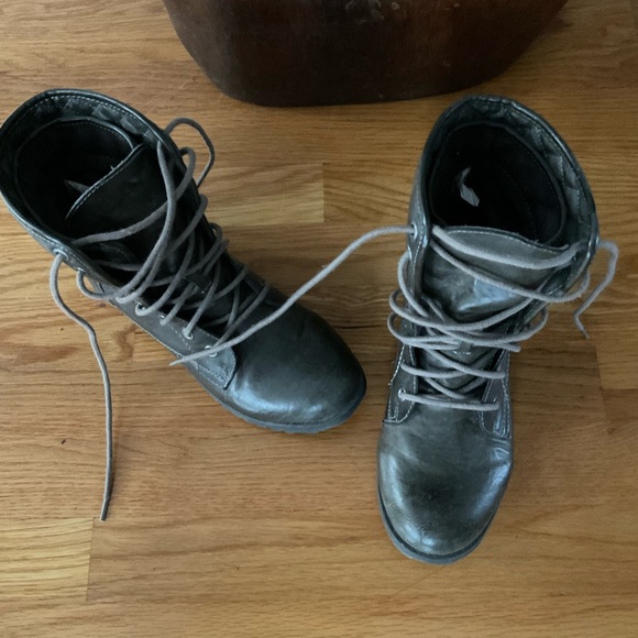 Nine West, Size 7.5 Dark gray/brown - Picture 3 of 7